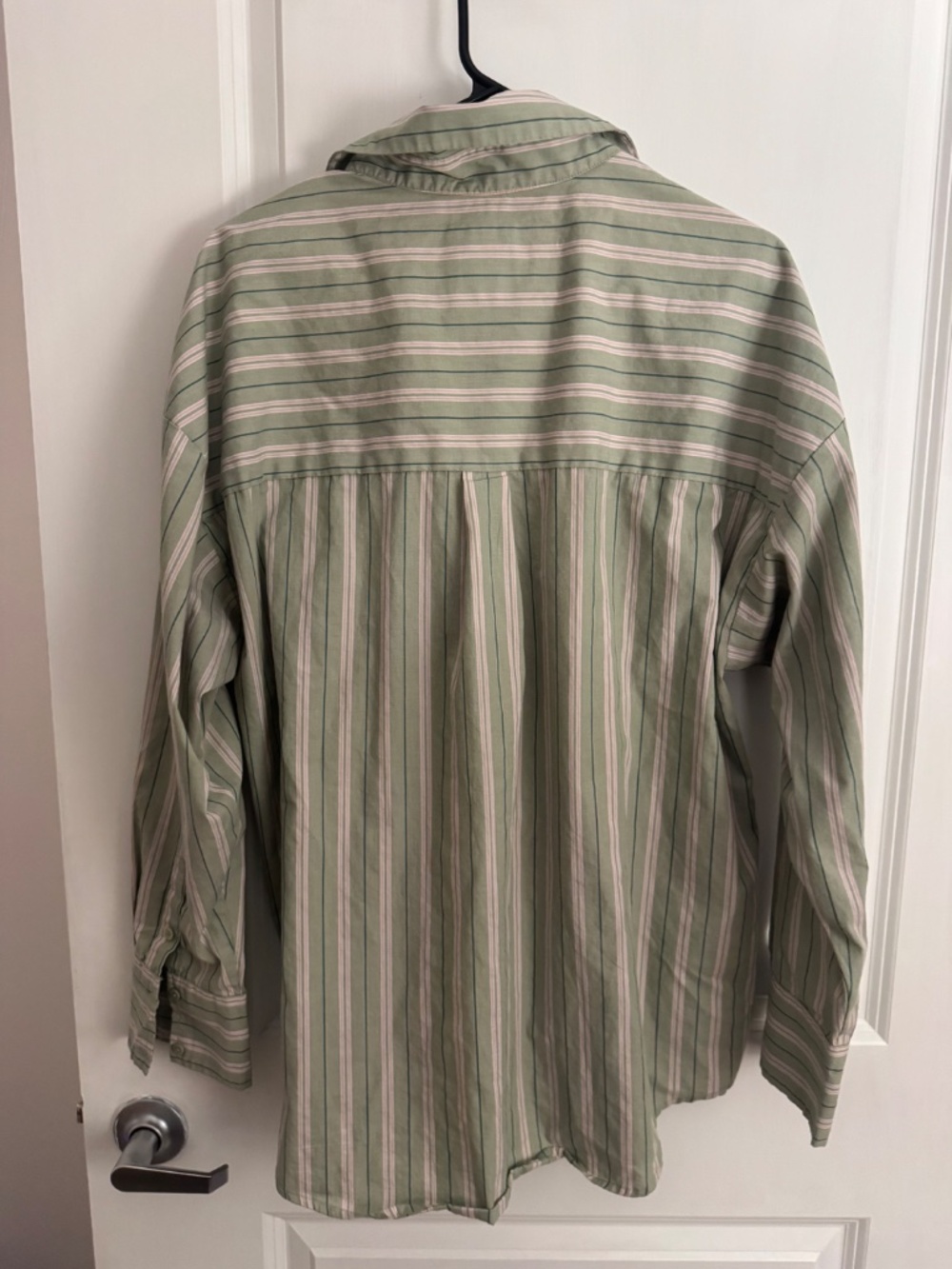 Abercrombie and Fitch Oversized Button Down - Picture 2 of 3